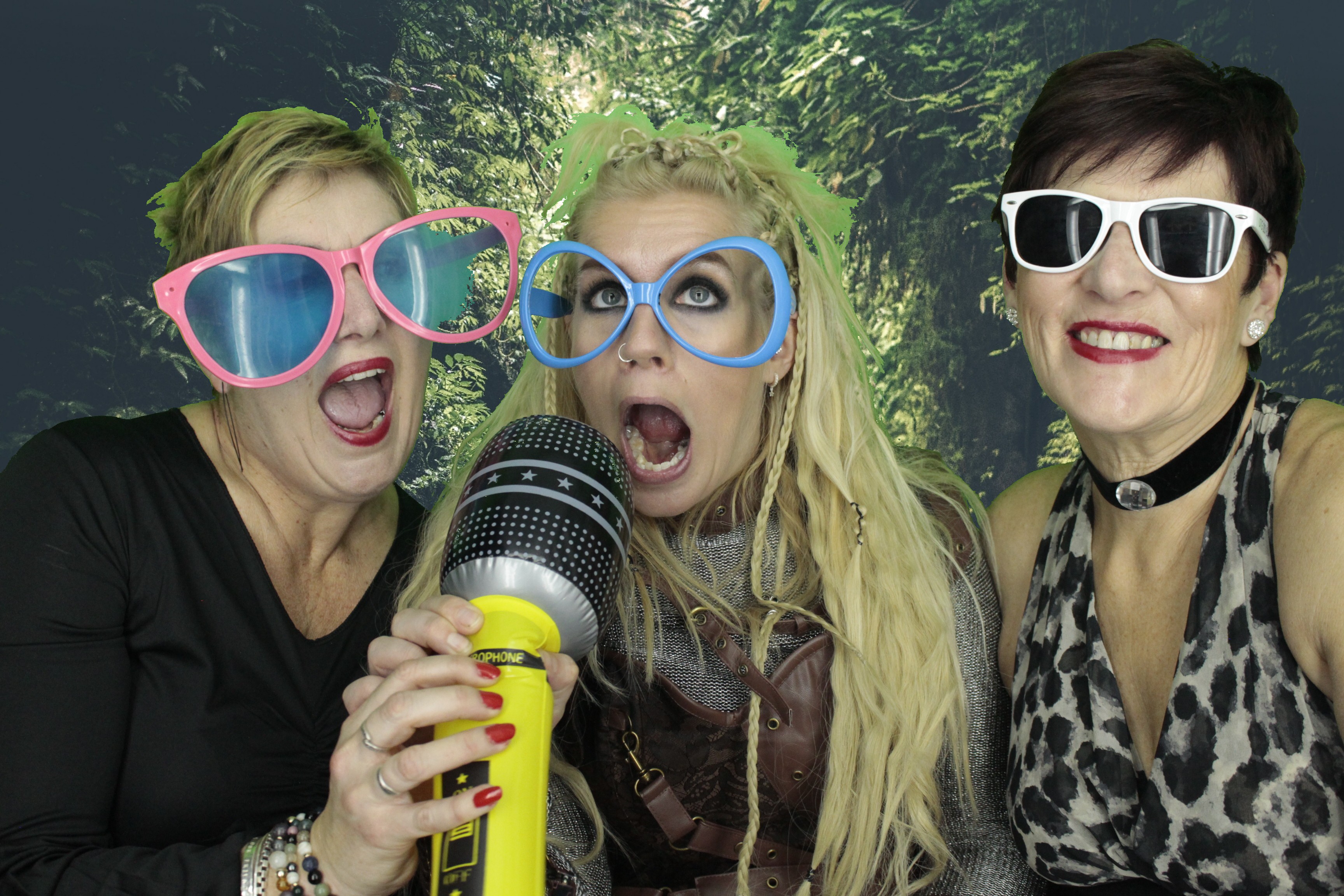Sams 30th Netflix Party | View more photos from the event at gallery.myphotoboothexperience.co.uk/u/MyPhotoBoothExperienceLtd/Sams-30th-Netflix-Party